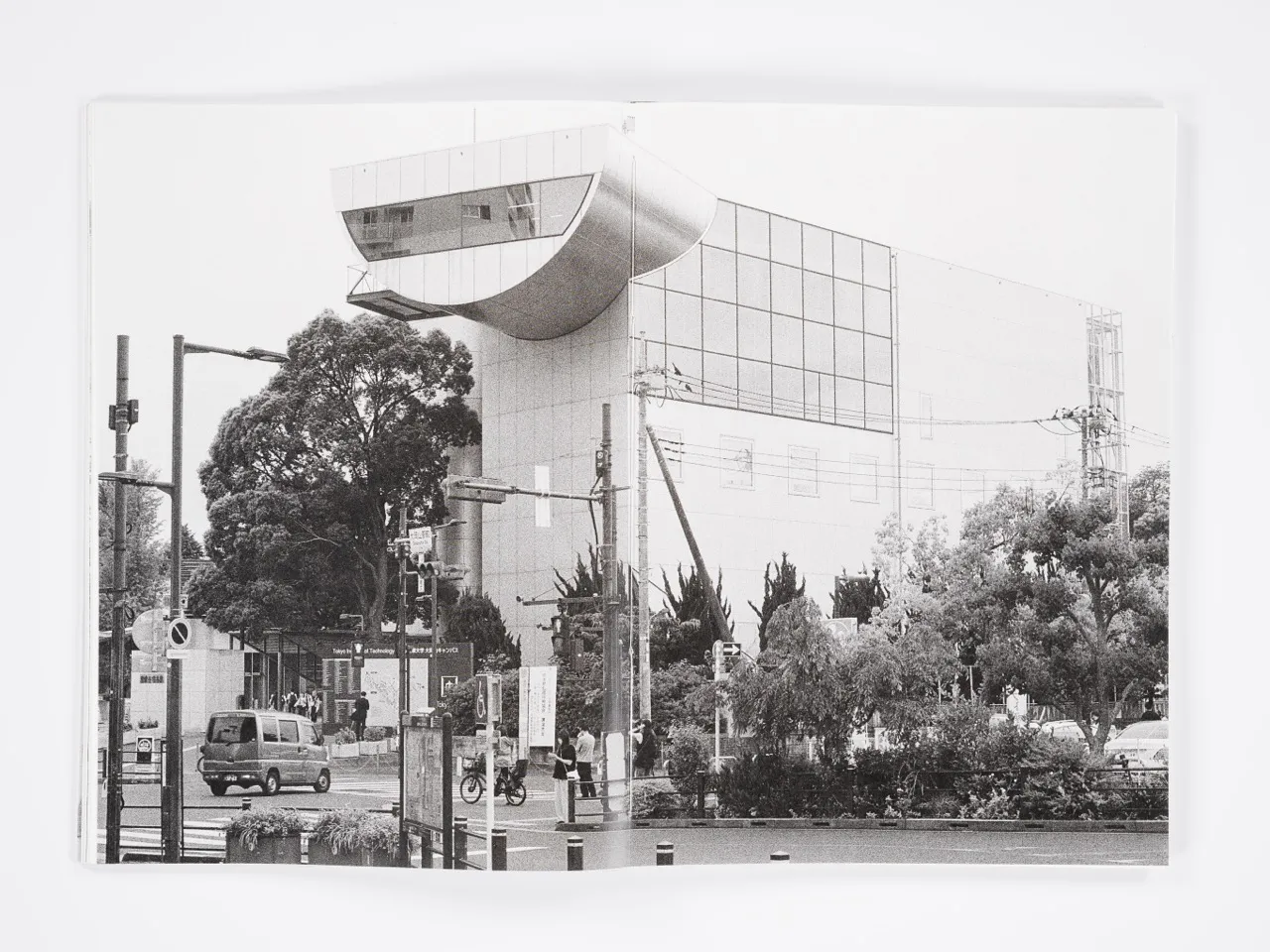 XVI Houses by Kazuo Shinohara gallery image